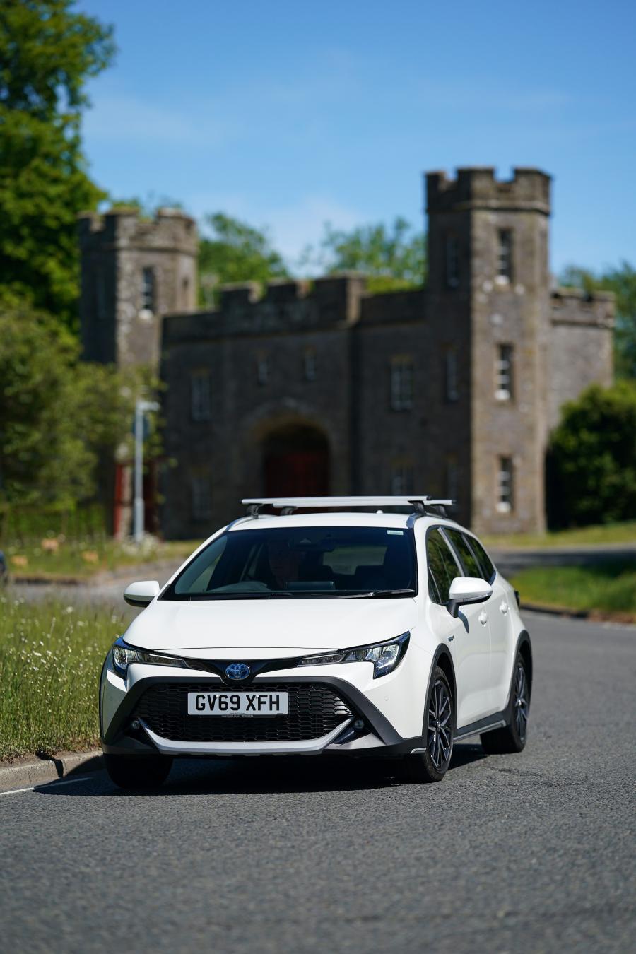 Toyota Corolla Trek Hybrid 2020 года  (UK) (фото 29 из 40)